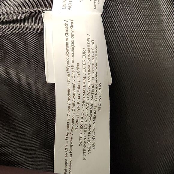 Disney Mickey Weekender Bag NWT - Picture 16 of 16